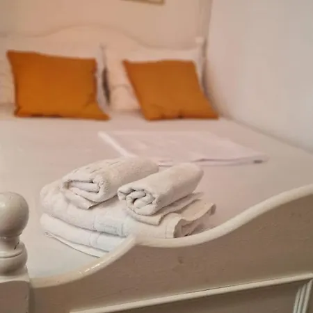 Baroque Style Duplex With Scenic Views Of Centre