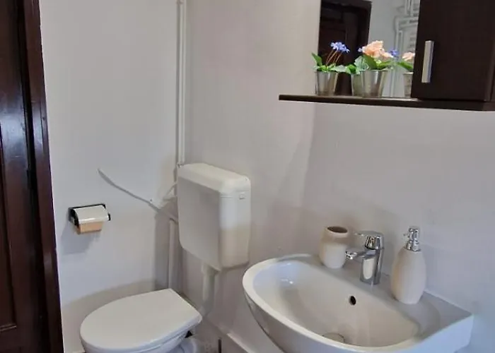 아파트 Baroque Style Duplex With Scenic Views Of Centre